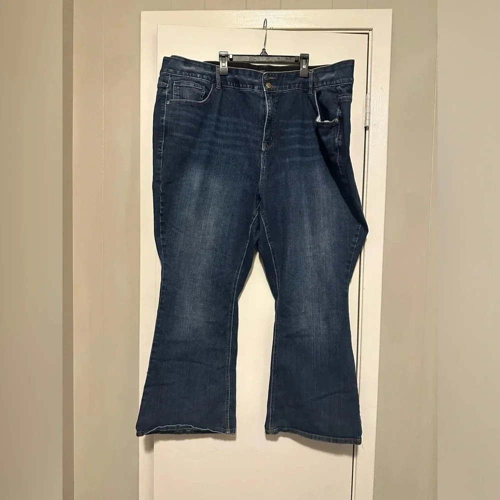 Lane Bryant Tighter Tummy High Rise Boot size 28 Short - Picture 1 of 9